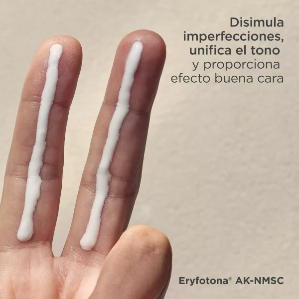 Protector solar Eryfotona AK-NSC Fluido de ISDIN