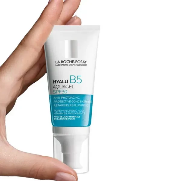 Gel humectante intensamente hidratante para un brillo de aspecto saludable con protección UVA y UVB SPF30 de amplio espectro.