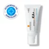 Anthelios 100 KA+ Crema, previene el daño celular inducido por los rayos UV, calma la piel y previene el fotoenvejecimiento. Proporciona una protección con 3 beneficios: Protege, Repara y Calma.