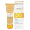 Alta cobertura con protección mineral que deja respirar la piel. SPF 50 para piel mixta a grasa.