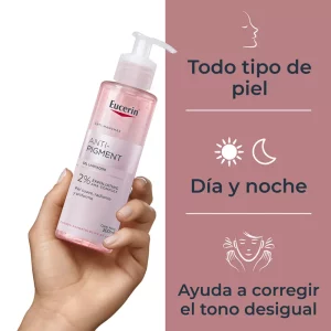 Gel limpiador con ácido hialurónico para exfoliar y unificar el tono de la piel.